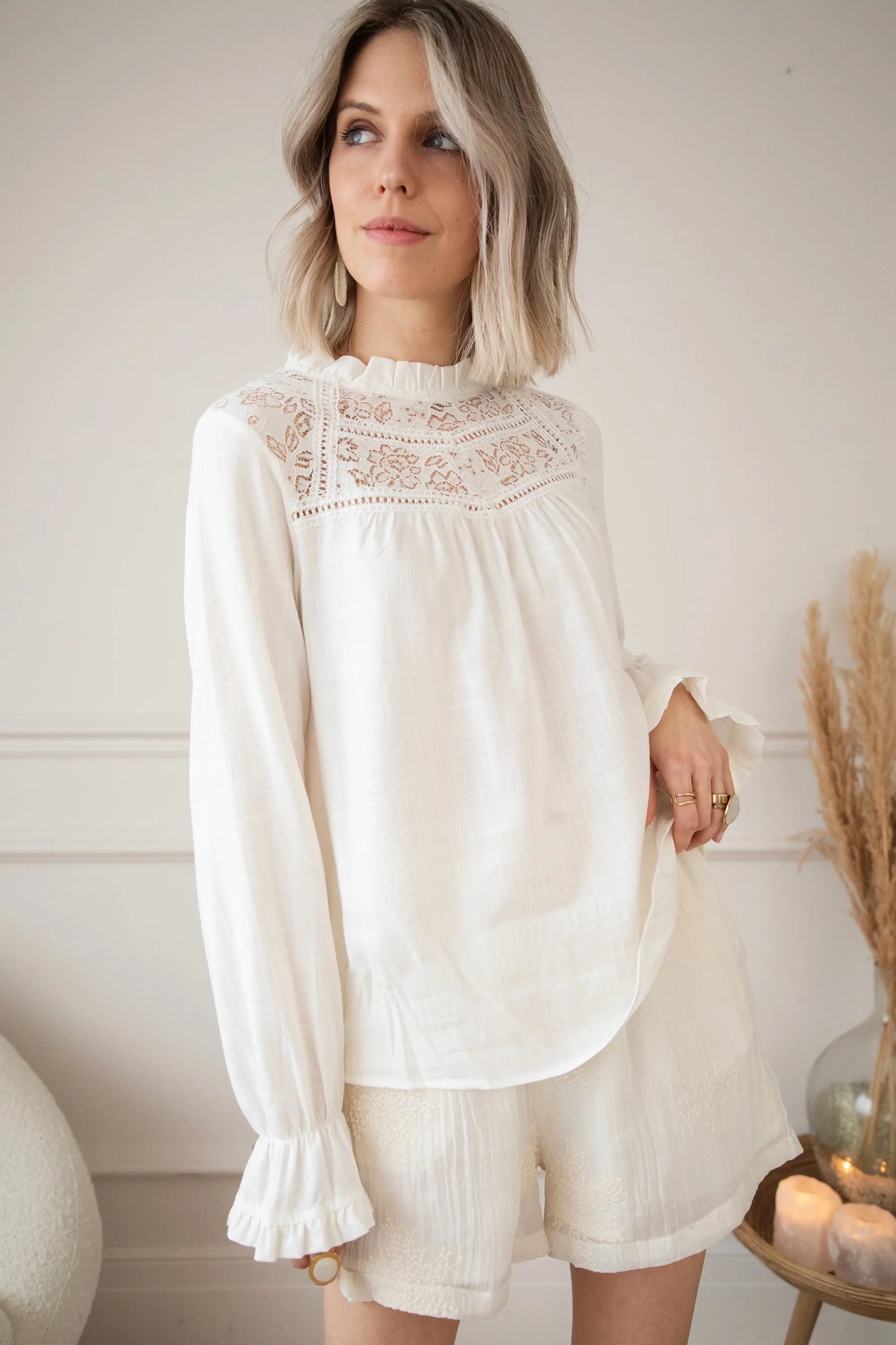 Melody Lace Beige - Blouse